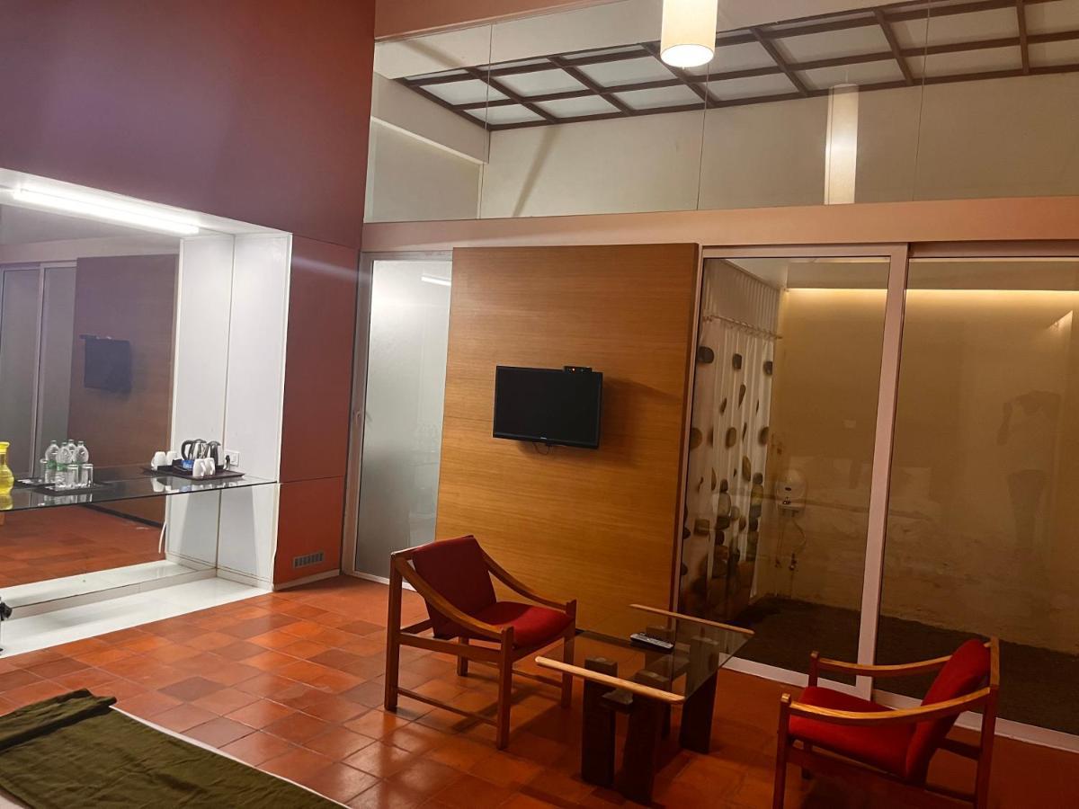 Presidency Artotel, Kochi Exterior foto